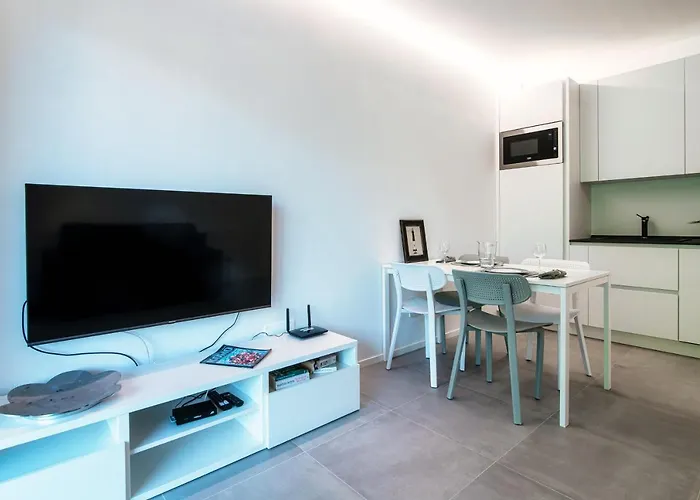 Apartment My Venini - By Myhomeincomo *