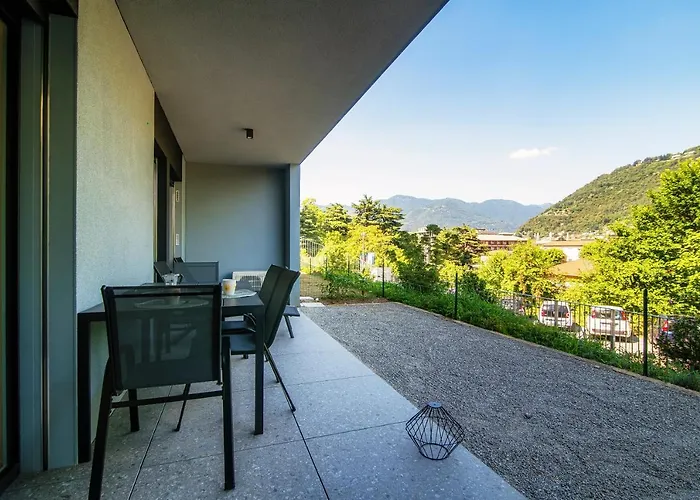 My Venini - By Myhomeincomo Apartment