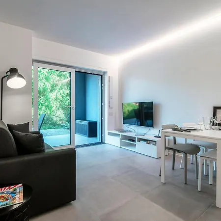 My Venini - By Myhomeincomo Apartament *